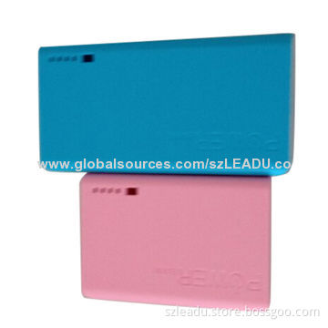 Ultra-thin 2014 Hot Selling Mobile Power Banks with 5,000mAh Capacity